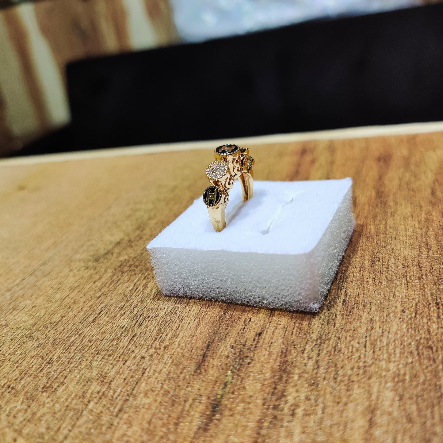 Branded Gold Design Ring For Women Girl Niche Creative Statement Finger Ring
