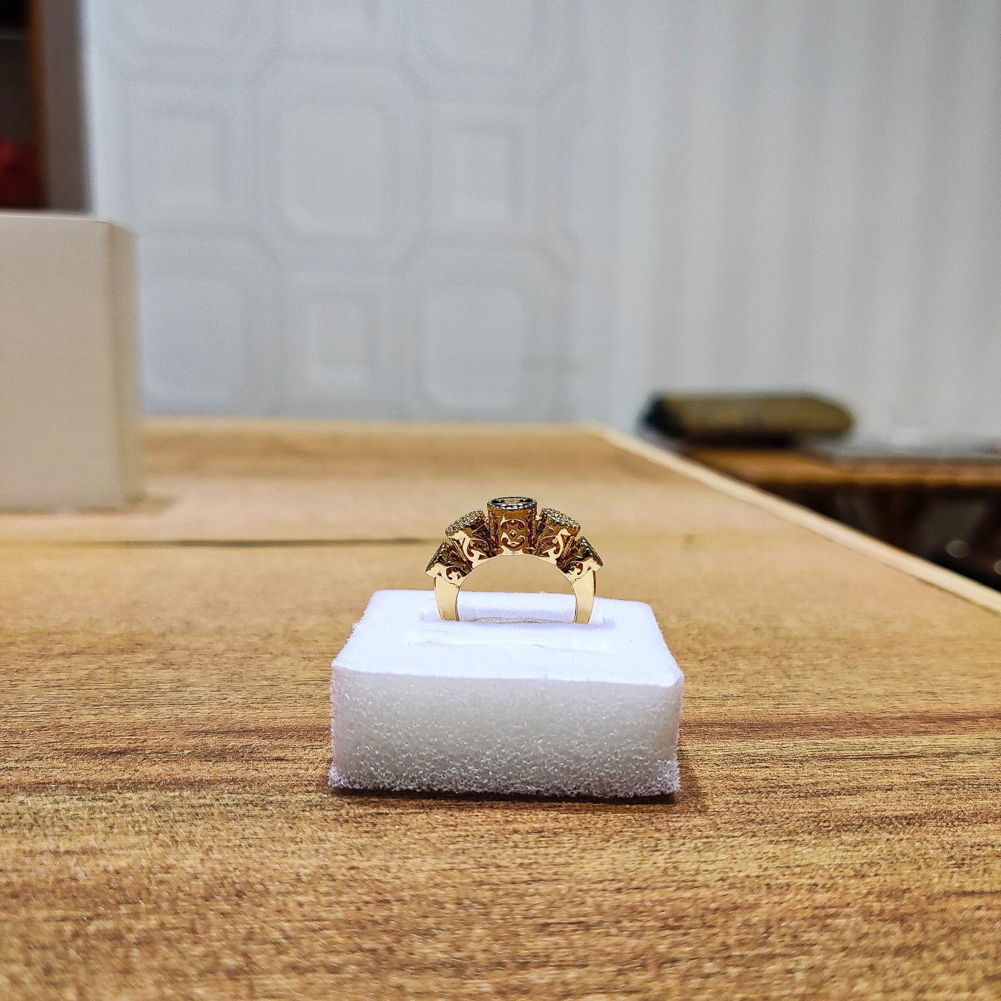 Branded Gold Design Ring For Women Girl Niche Creative Statement Finger Ring