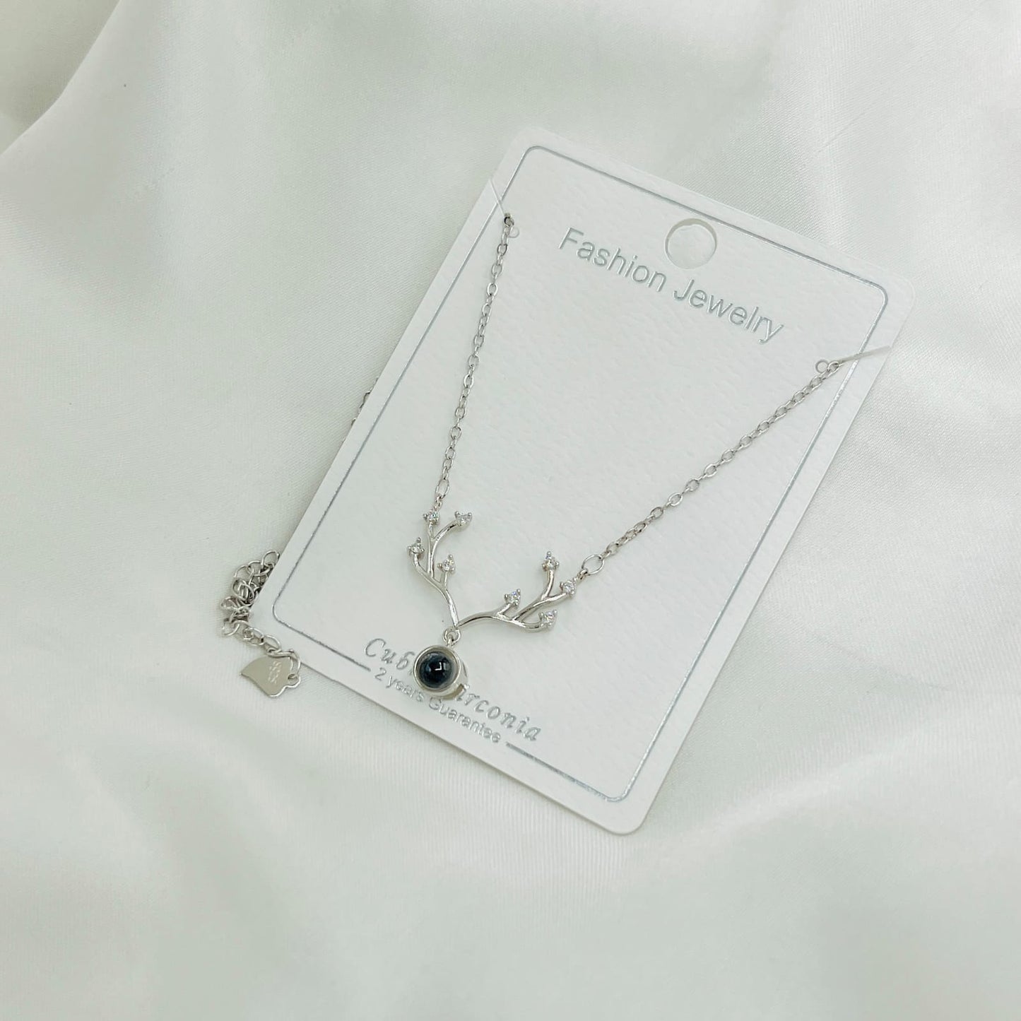 Silver Domind Pendant Fashion Trending Article special for girls & female