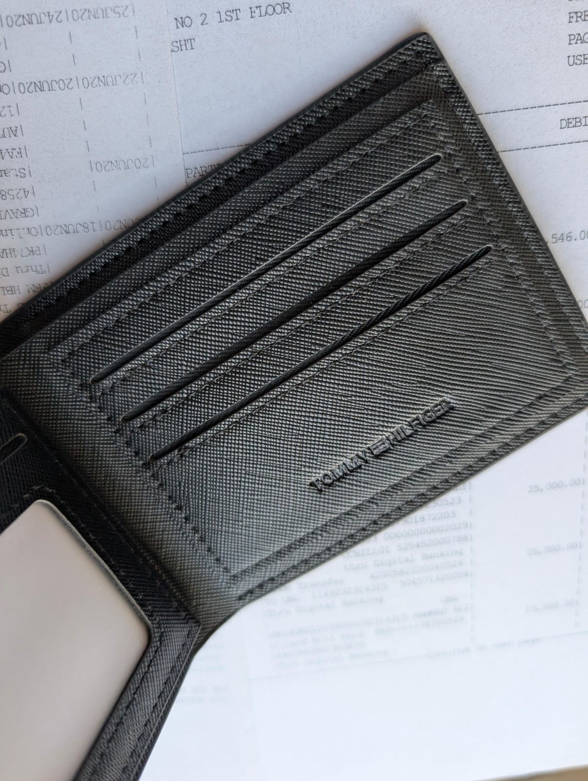 Tommy Hilfiger Men's Wallet