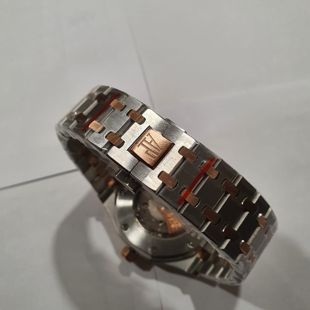 Audemars Piguet Mens Watch GRAP-08