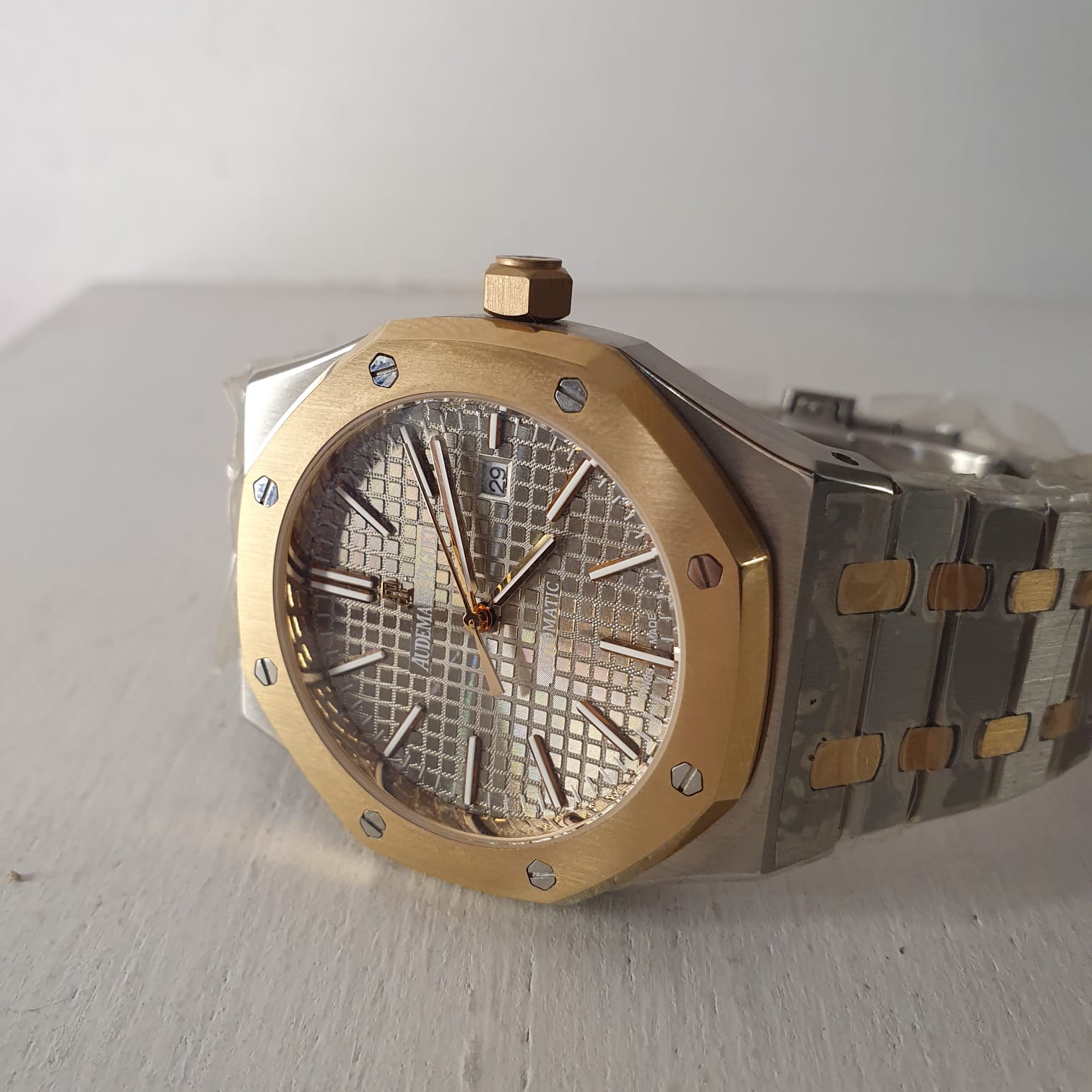 Audemars Piguet Automatic Mens Watch GRAP-04 – Gravity Inc