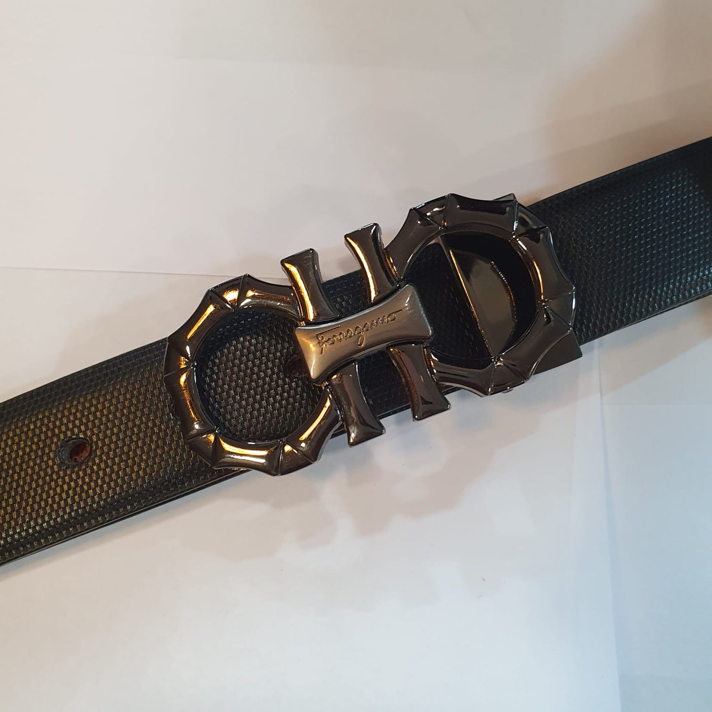 Salvatore Ferragamo Leather Belt GRFR-04