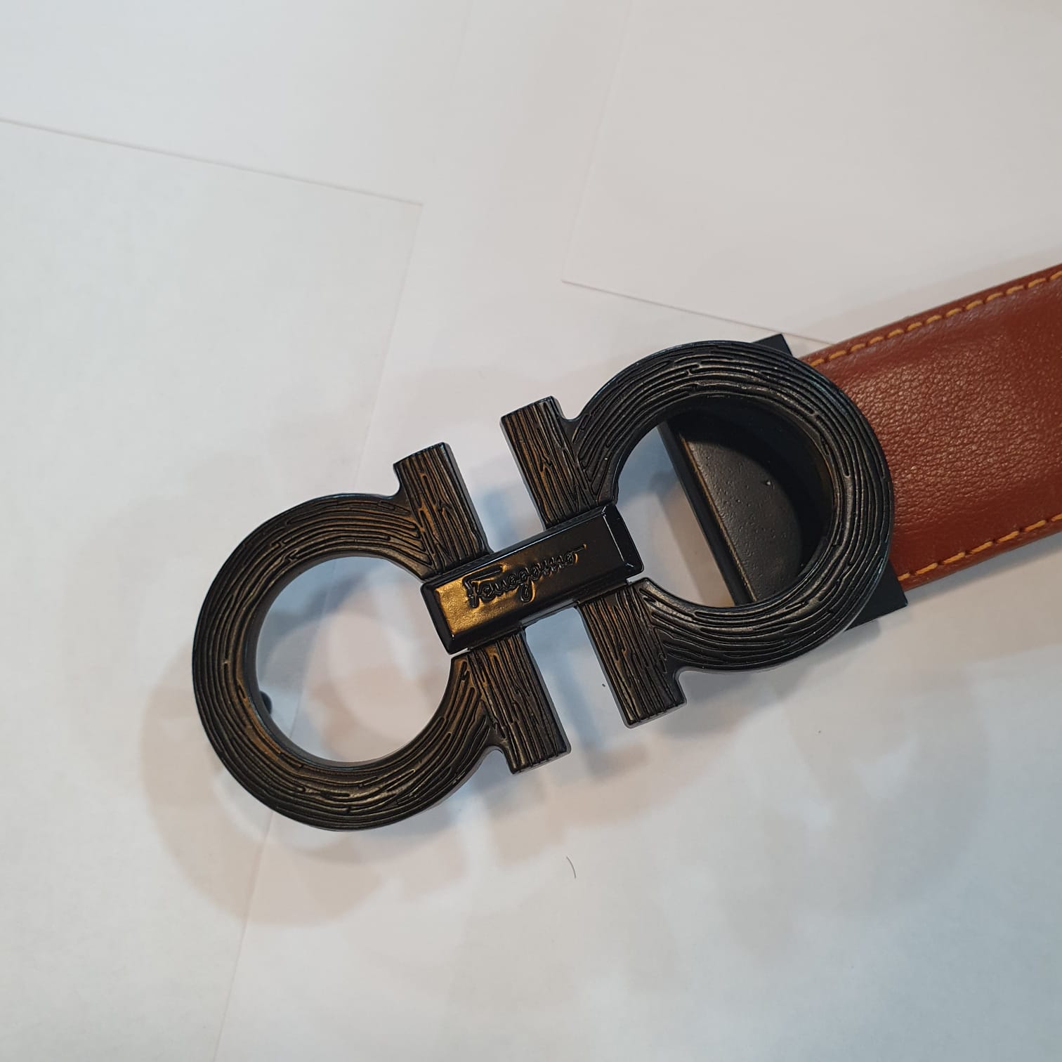 Salvatore Ferragamo Leather Belt GRFR-05