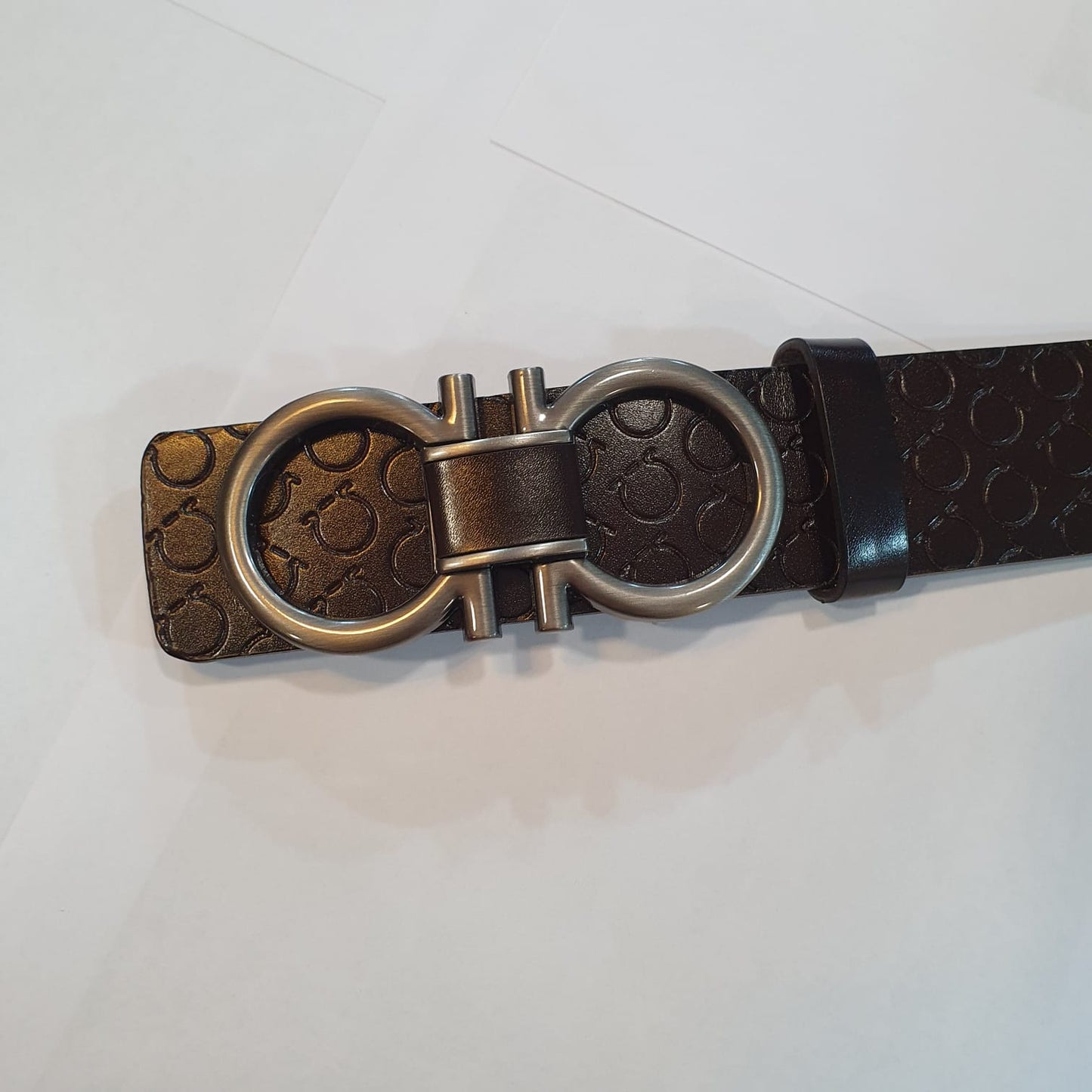 Salvatore Ferragamo Leather Belt GRFR-06