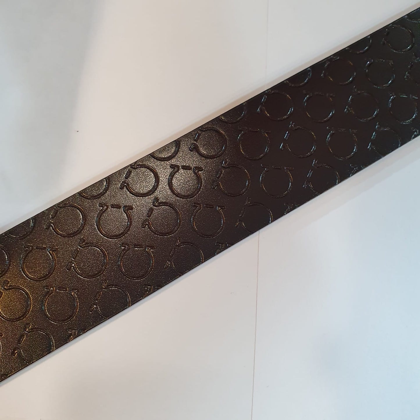 Salvatore Ferragamo Leather Belt GRFR-06