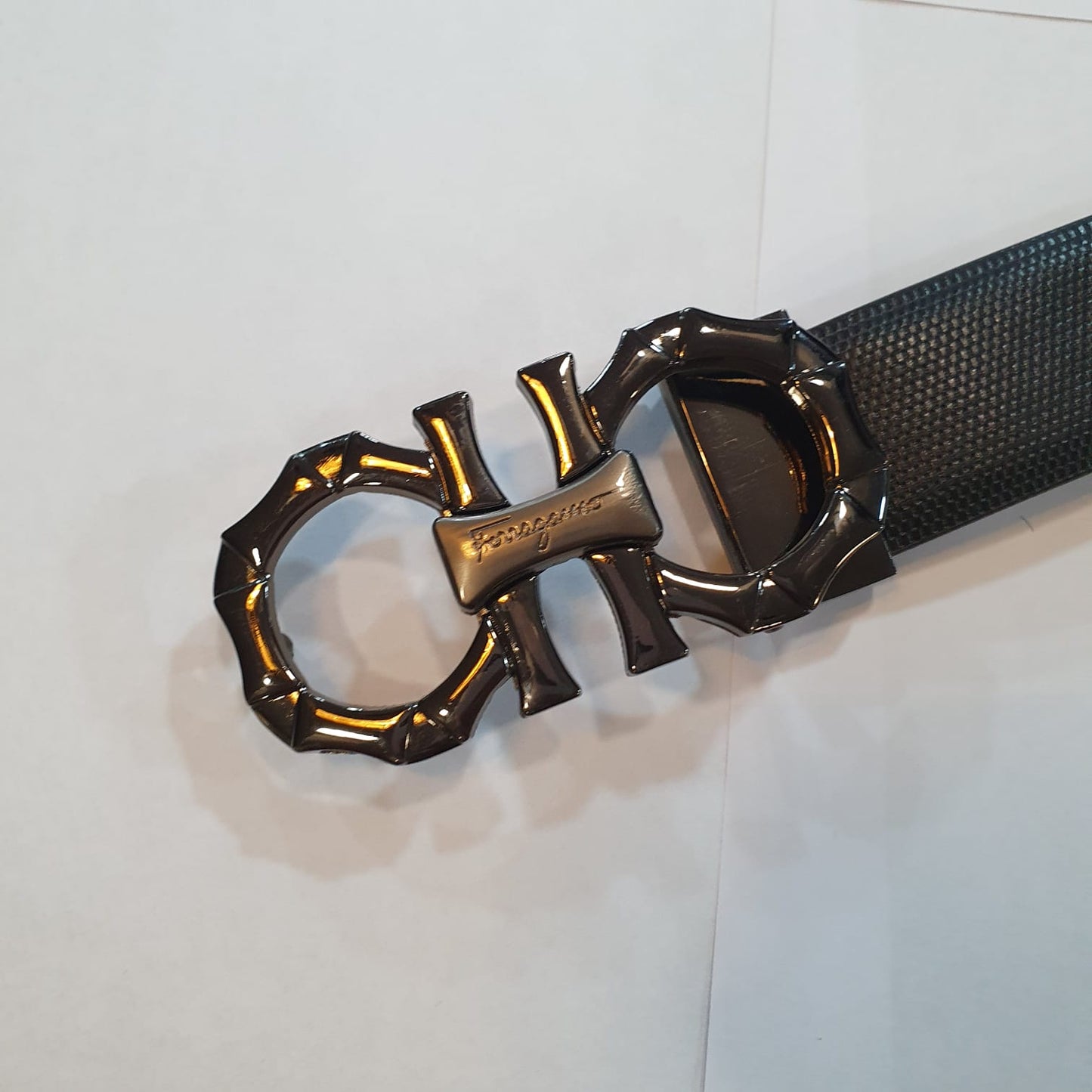 Salvatore Ferragamo Leather Belt GRFR-04