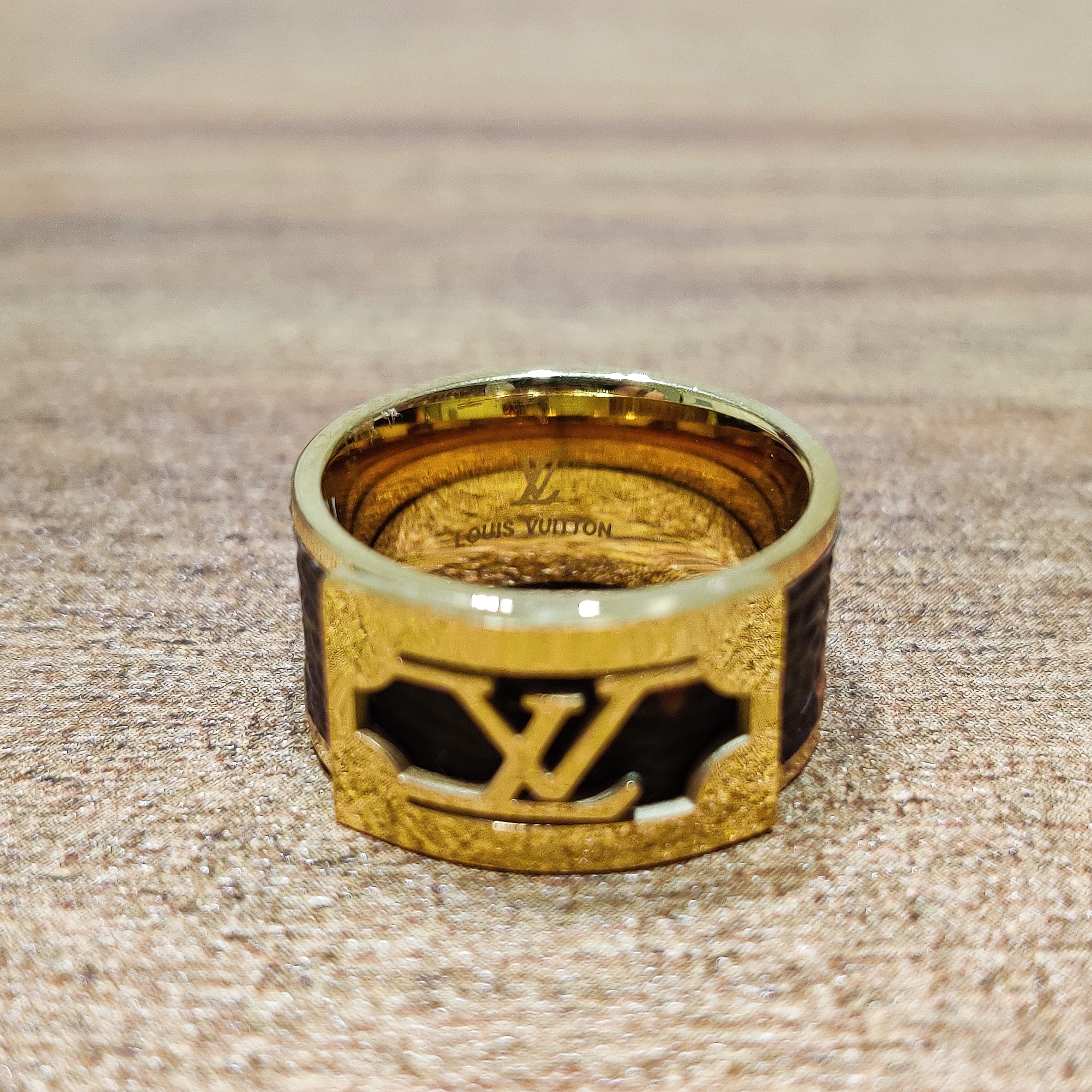 Imported Stylish Decent ring for girls high Quality