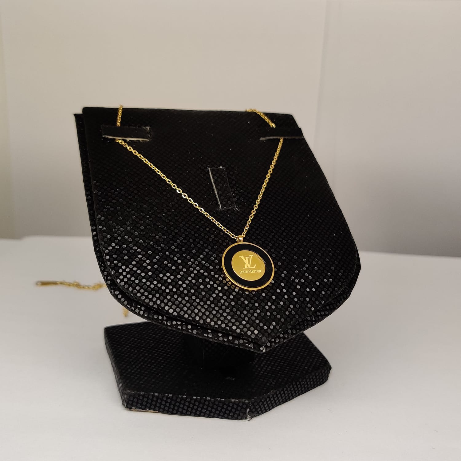 Branded Slim | decent Fashion Necklace Pendant For Women & Girls