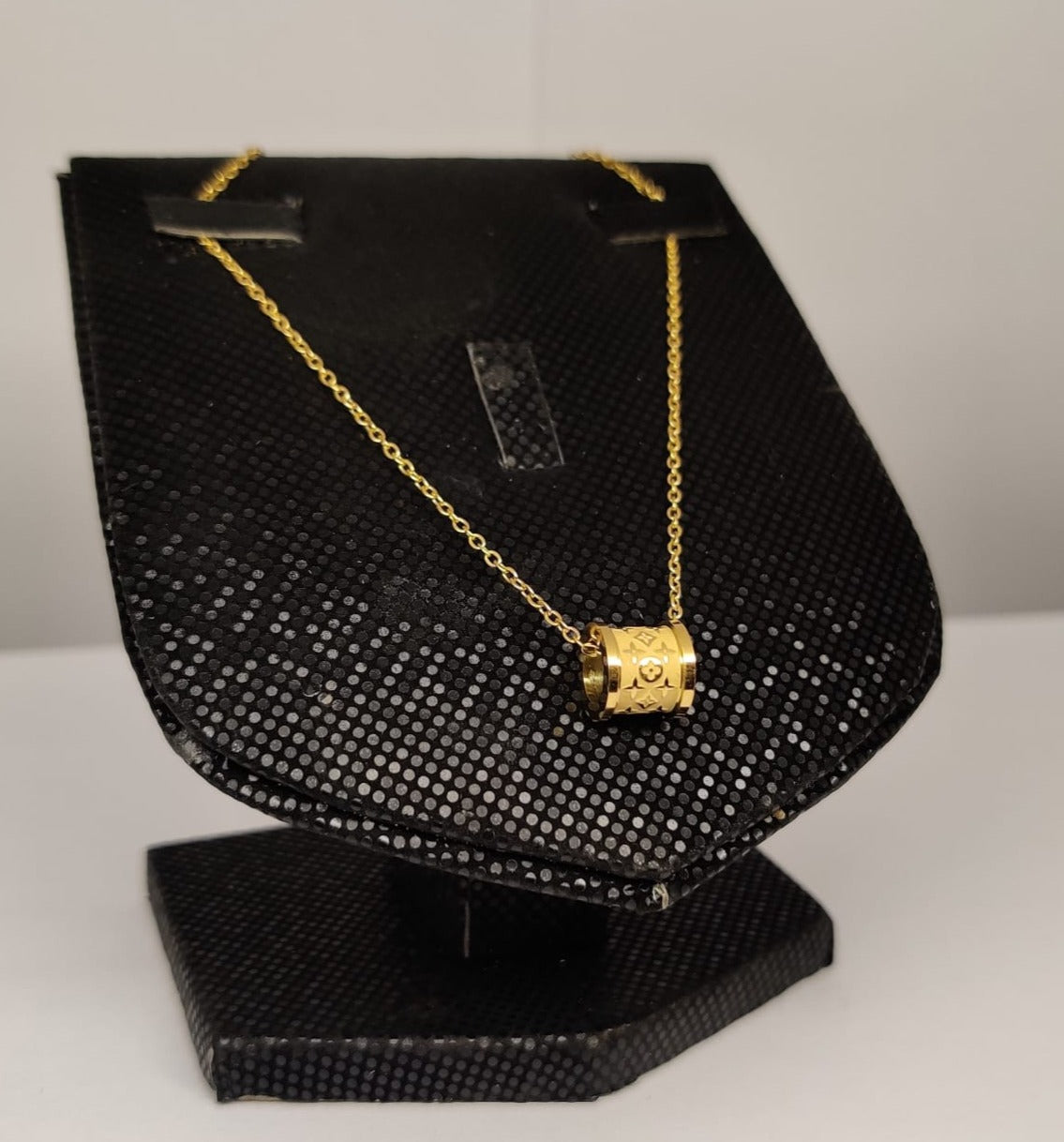 Branded Slim | decent Fashion Necklace Pendant For Women & Girls