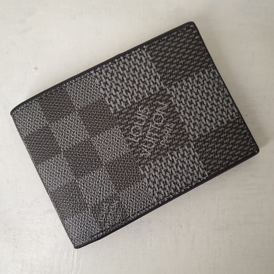 Louis Vuitton Men's Wallet