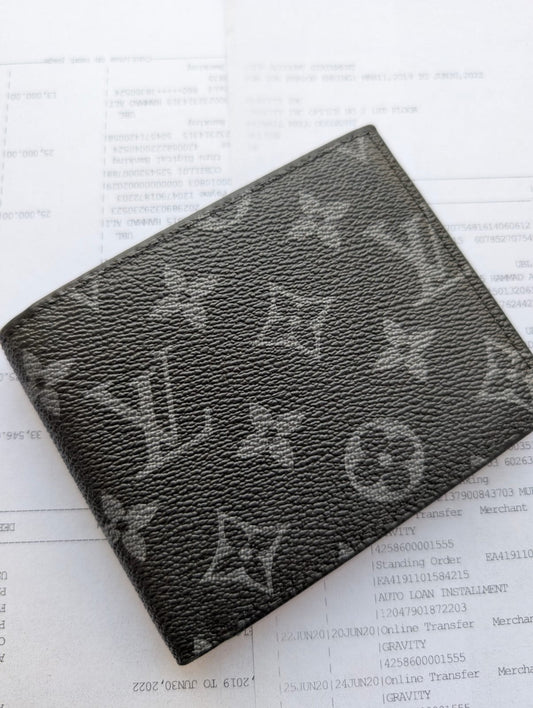 Louis Vuitton Men's Wallet