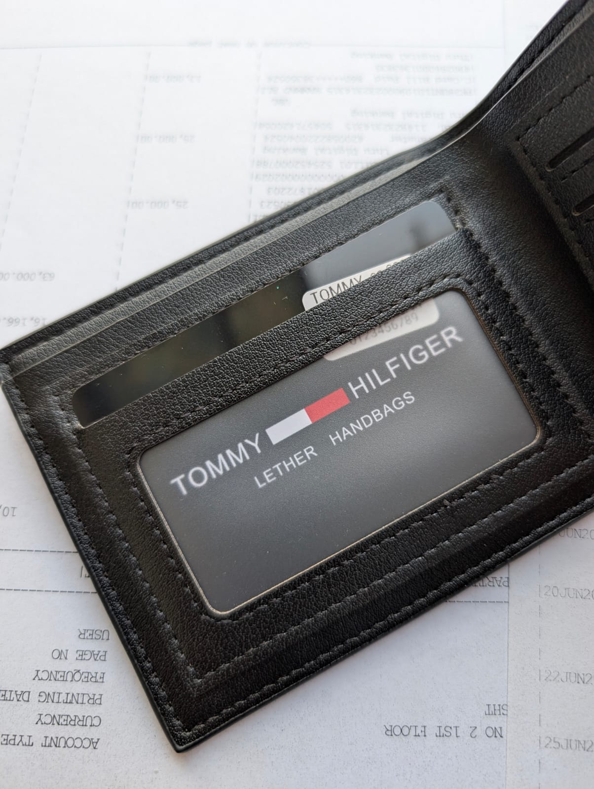 Tommy Hilfiger Men's Wallet