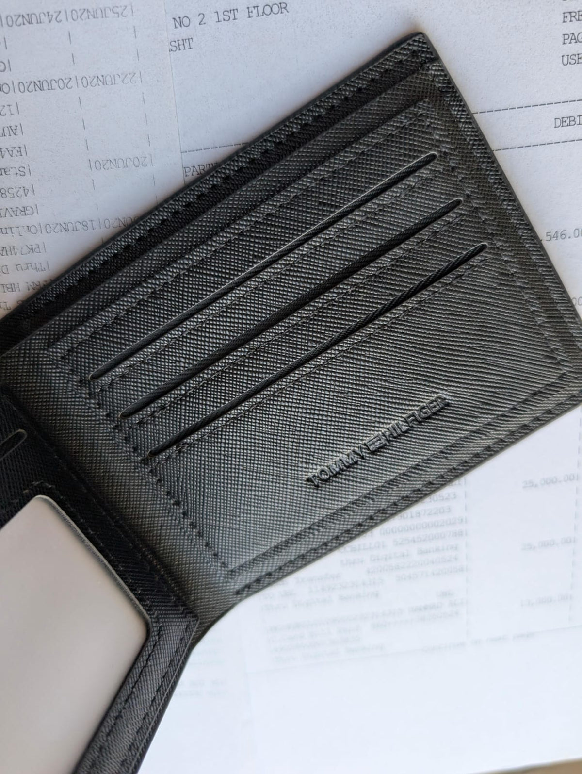 Tommy Hilfiger Men's Wallet