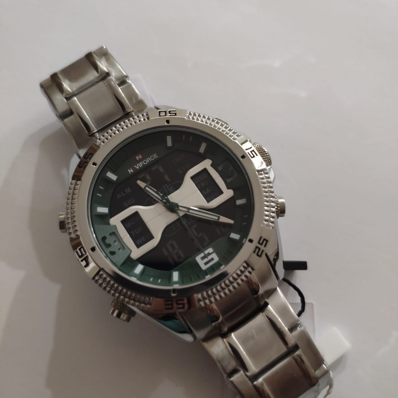 Naviforce NF9201