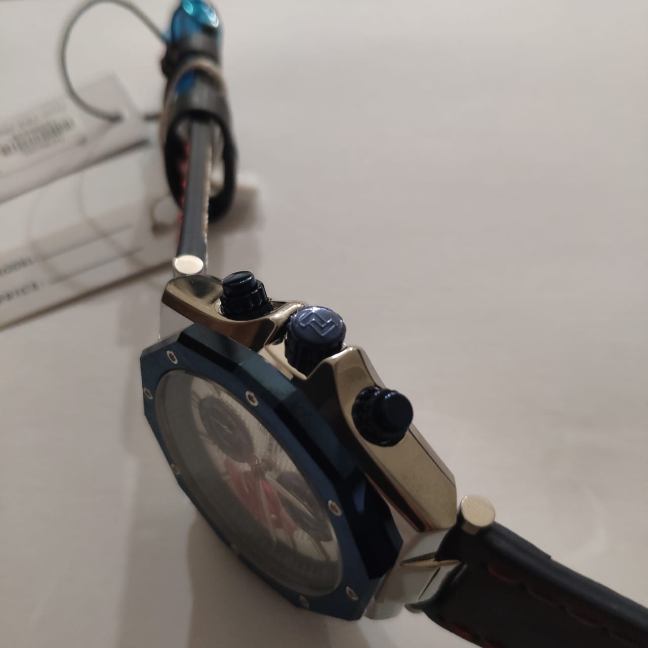 Naviforce NF8028L