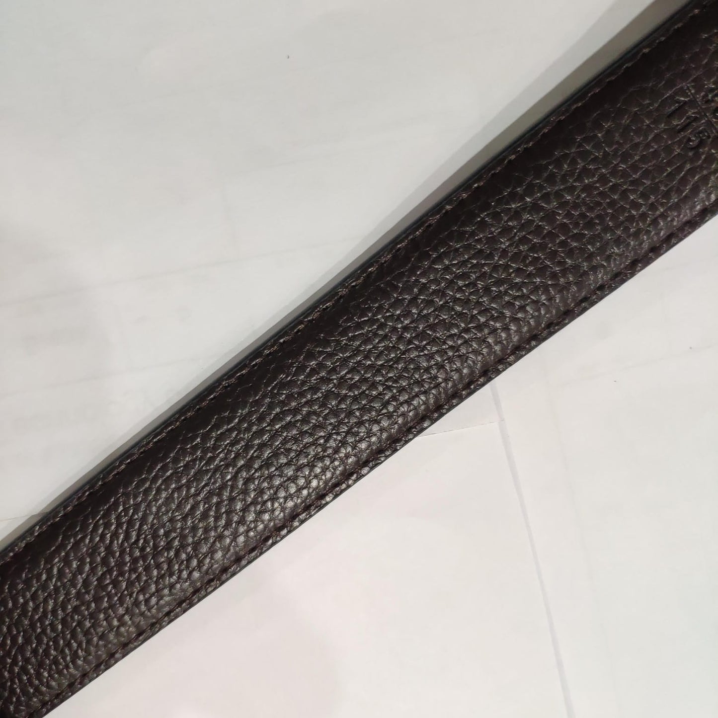 Salvatore Ferragamo Leather Belt GRFR-10