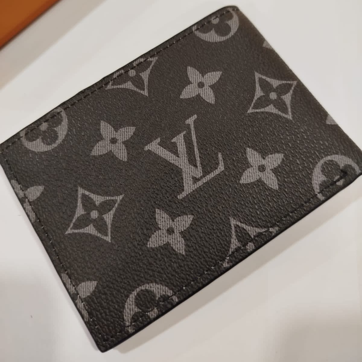 Louis Vuitton Men's Wallet