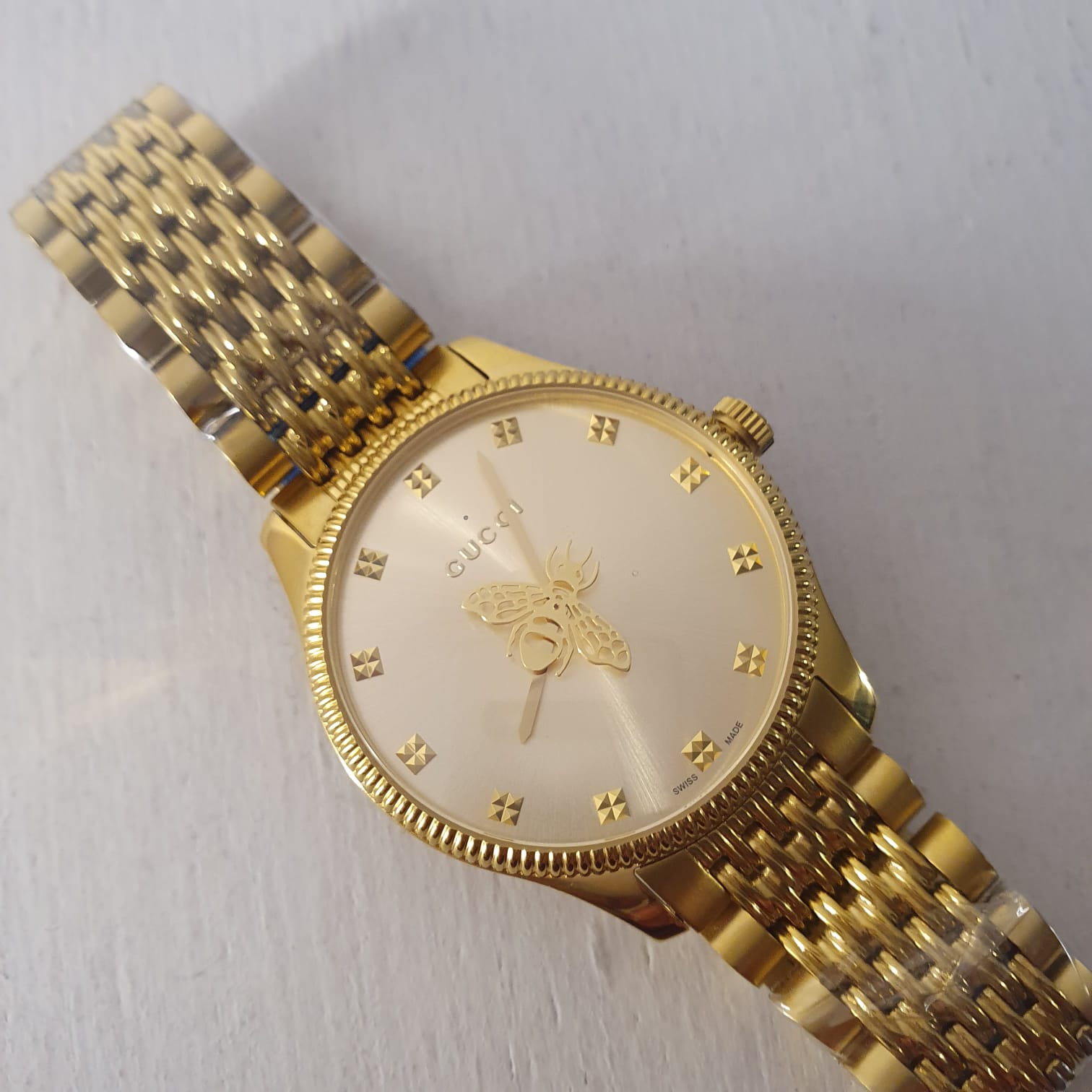 Gold gucci shop watch mens